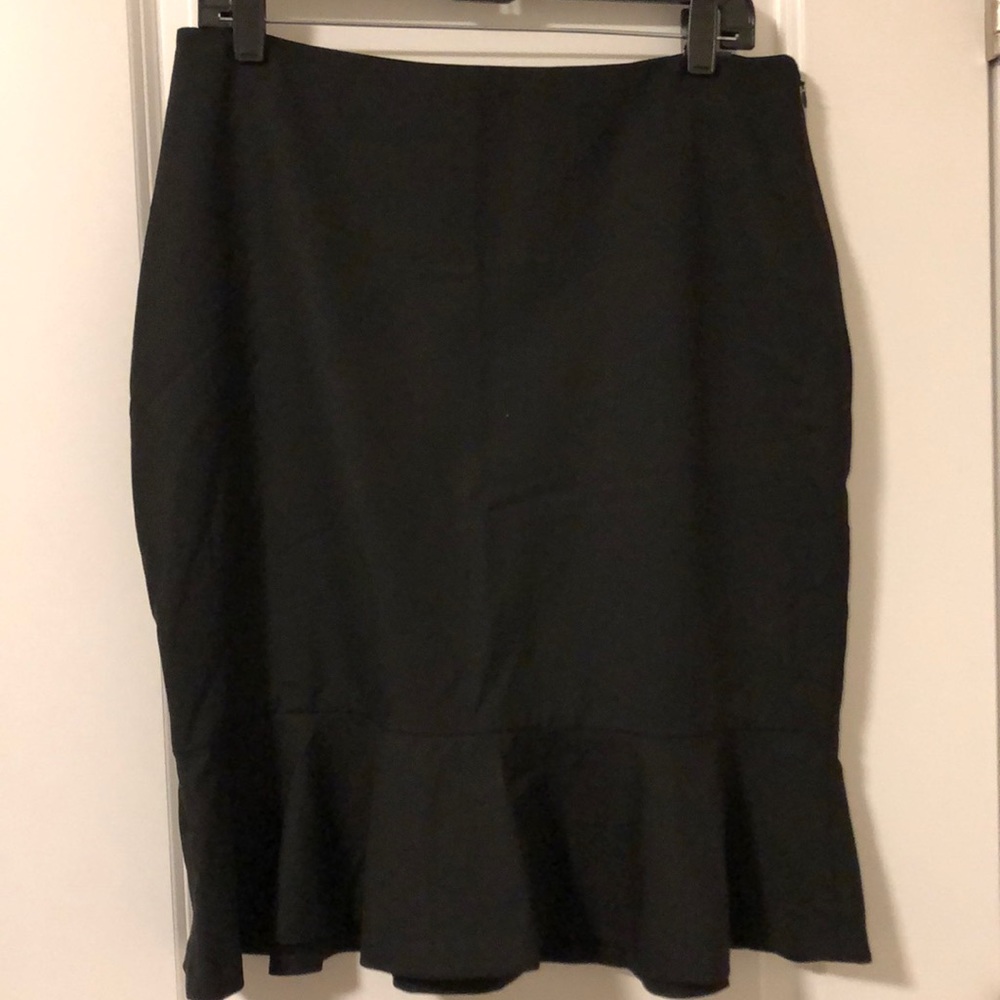 Black Limited ruffle high waist skirt